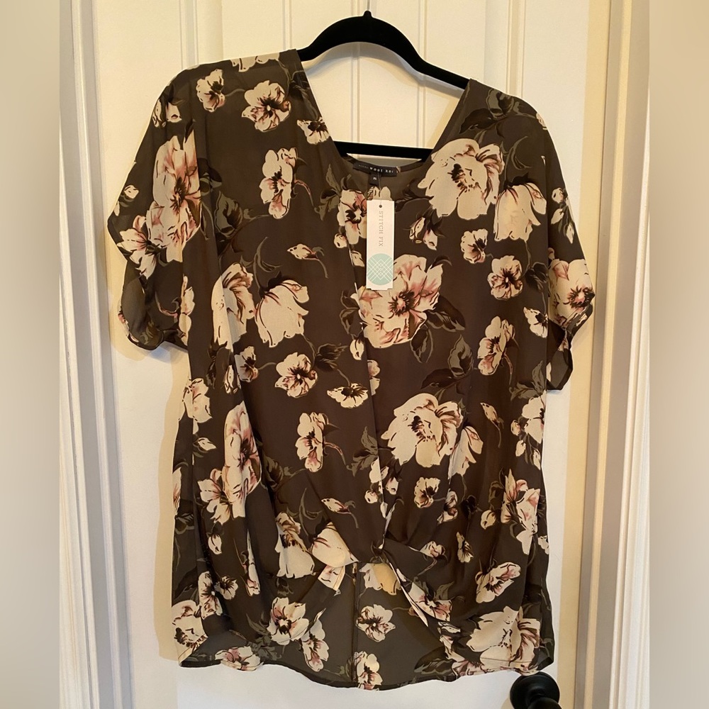 Size xL top. New with tags from Stitch Fix.